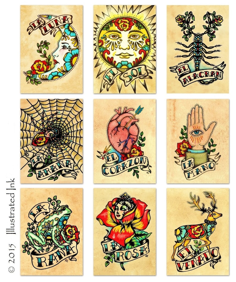 K&ouml;nnte beinhalten: Neun farbenfrohe Illustrationen traditioneller mexikanischer Tattoo-Flash-Designs. Die Designs beinhalten den Mond, die Sonne, den Skorpion, die Spinne, das Herz, die Hand, den Frosch, die Rose und das Reh. Jedes Design ist von einem dekorativen Banner mit spanischem Text umgeben.