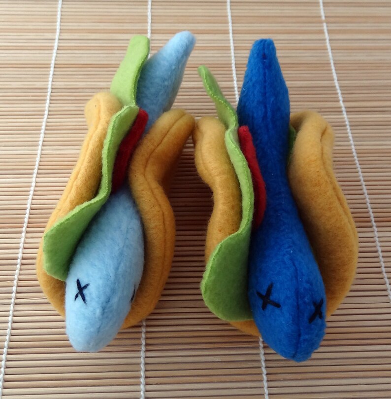 Fish Taco Catnip Toy image 4