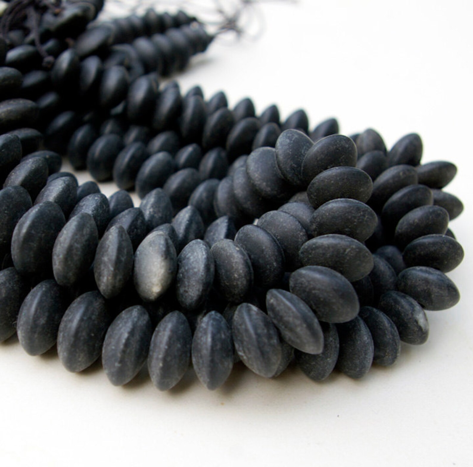 Graduated Roundelle Black Jade Bead Strand 1215mm Natural Etsy