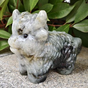 Natürliche Labradorit Highland Kuh Figur, Wohnkultur, Kristall Kuh Dekor Carving, Kristalltier, Labradorit Rinderskulptur