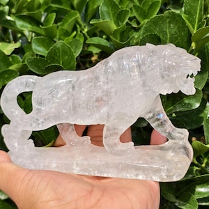 Natural Clear Quartz Tiger Sculpture, Home Decor, Gifts For Friends, Crystal Animal Carving, Metaphysical Crystal Tiger, Healing Stone