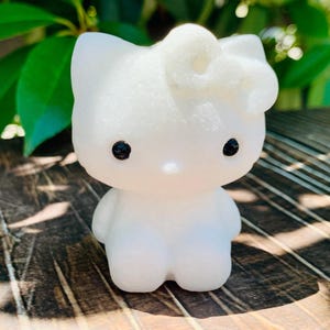 2.4'' White Jade Kitty Cat Sculpture, Home Decor, Cartoon Decor, Crystal Cat, Handcrafted Crystal Gift, Crystal Decor