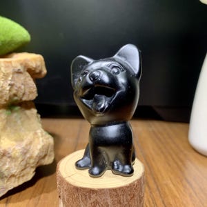 Hand-Carved Obsidian Dog Sculpture: Crystal Animal Decor