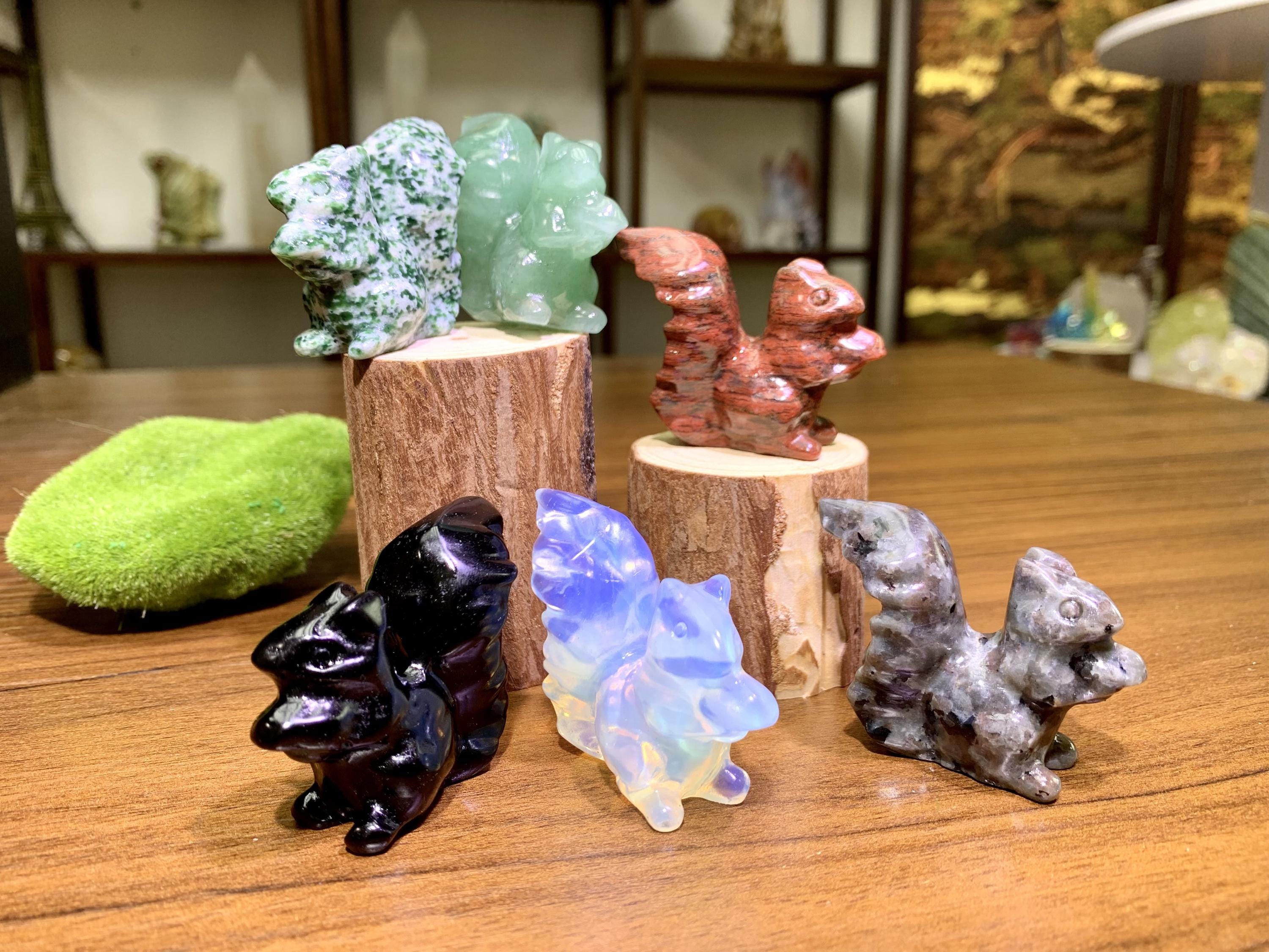 天然水晶リスの置物：癒しの石の装飾 - Etsy 日本