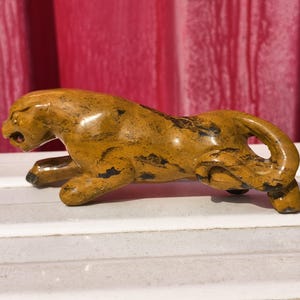 Escultura de leopardo de cristal esculpida à mão: decoração para casa, pedra curativa