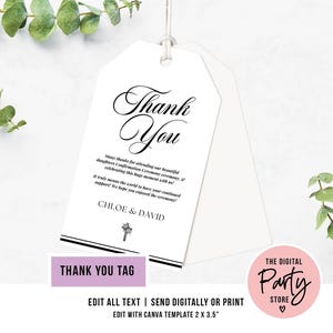 Może przedstawiać: Biała etykieta z podziękowaniami z czarnym napisem "Thank You". Etykieta zawiera wiadomość, imiona "Chloe & David" i małą grafikę palmy. Różowy prostokąt na dole brzmi "THANK YOU TAG".