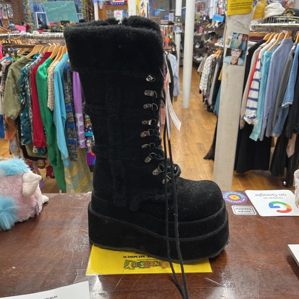 Demonia Platform Boots Size 7 Black