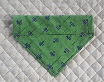 Dog Bandana, Airplanes on green, Dog Accessories,  Pet Neckware, Pet Clothing, Pet Supplies, Planes