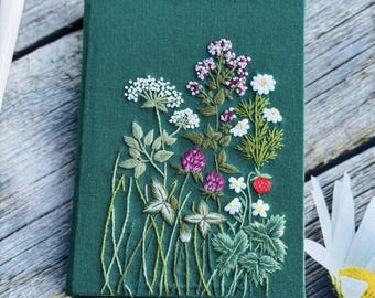 Floral Hand Embroidered Journal Notebook, A5 Embroidered Linen Notebook, Hand Stitched Fabric Cover, Embroidery Gift Journal, Gift for her