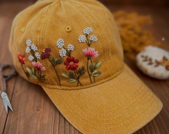 Custom Floral Embroidered Baseball Cap, Hand embroidered Cap, Daisy Hand Embroidered Cap, Custom Hat Embroidery, Gift For Her