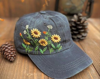Hand Embroidered Daisy Baseball Cap, Floral embroidered Cap, Daisy Hand Embroidered Cap, Custom Hat Embroidery, Gift For Her