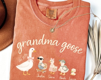 Grandma Goose Shirt With Kids Names, Custom New Grandma Gift, Mothers Day Grandma Shirt, Funny Family Goose Tee, Est 2026 Pregnancy Reveal.