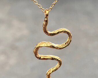The Cuttlebone Snake Necklace