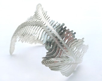 Cuttlebone Leaf Cuff