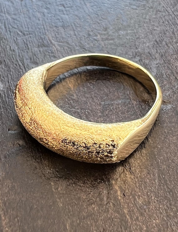 The Swell Ring