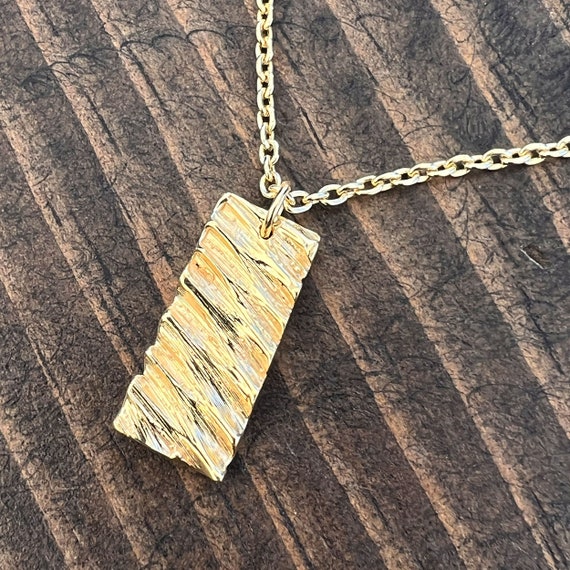 The Tree Bark Necklace