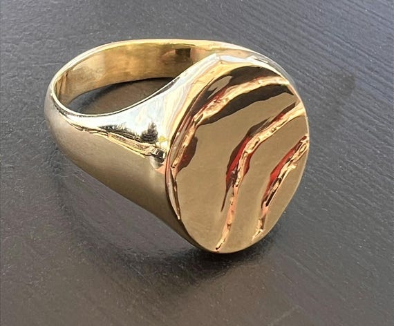 Cuttlebone Surf Signet Ring