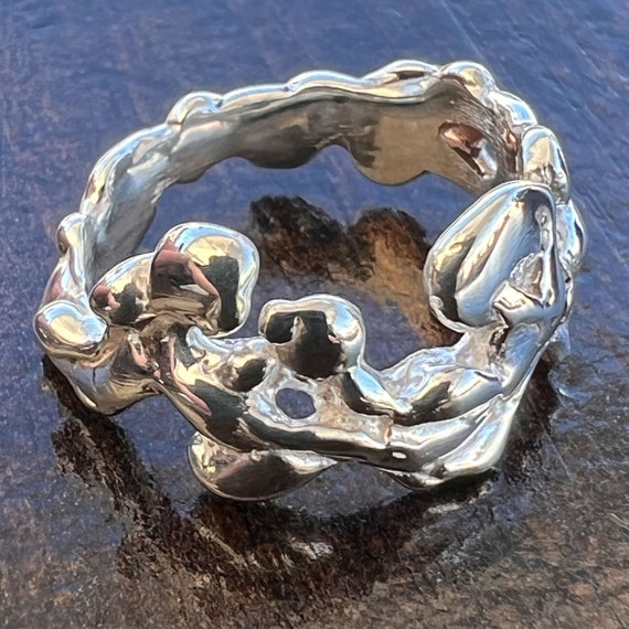 The Lazy River Ring