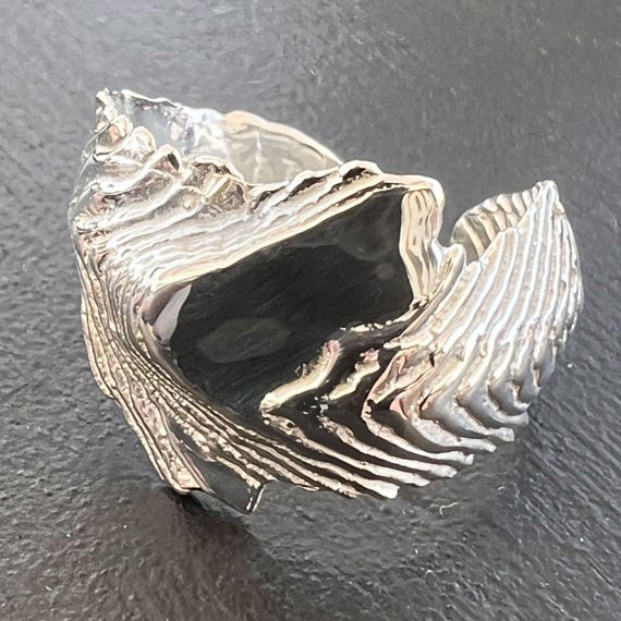 Riptide Ring