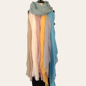 Soft Cotton Crinkle Shawl, Lightweight Unisex Scarf, Gift for Her, Women&#39;s Day Gift, Summer Cotton Wrap