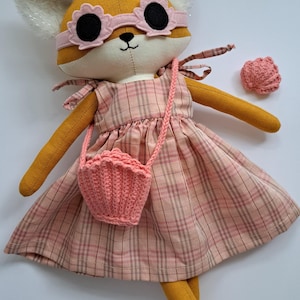 Handgemachte Leinen Fuchs Puppe - 42 cm, Sommerkleid mit Strick Tasche