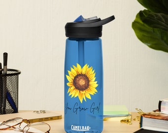Sonnenblume Sie wachsen Mädchen-Blumenwortspiel Lustige motivierende lässige Sommersportwasserflasche