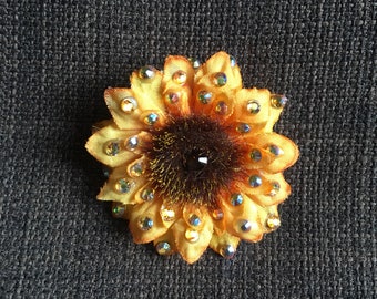 Small Rhinestoned mini sunflower hair clip or lapen pin.