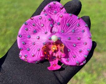 Rhinestoned Small magenta Orchid Flower Clip