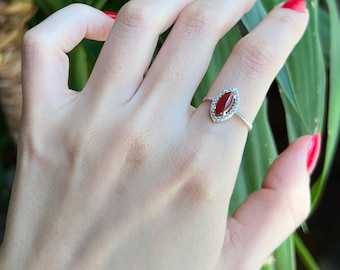 14k Solid Gold Marquise Carnelian Ring, Red Carnelian Ring,14K Gold Ring for Girlfriend ,14K Solid Gold Dainty Ring ,Vintage Style Ring