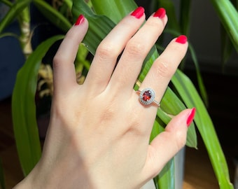 14k Solid Gold Garnet Ring , Oval Garnet Ring, January Birthstone Ring for Women, Oval Cut Engagement Ring , Vintage Style Ring