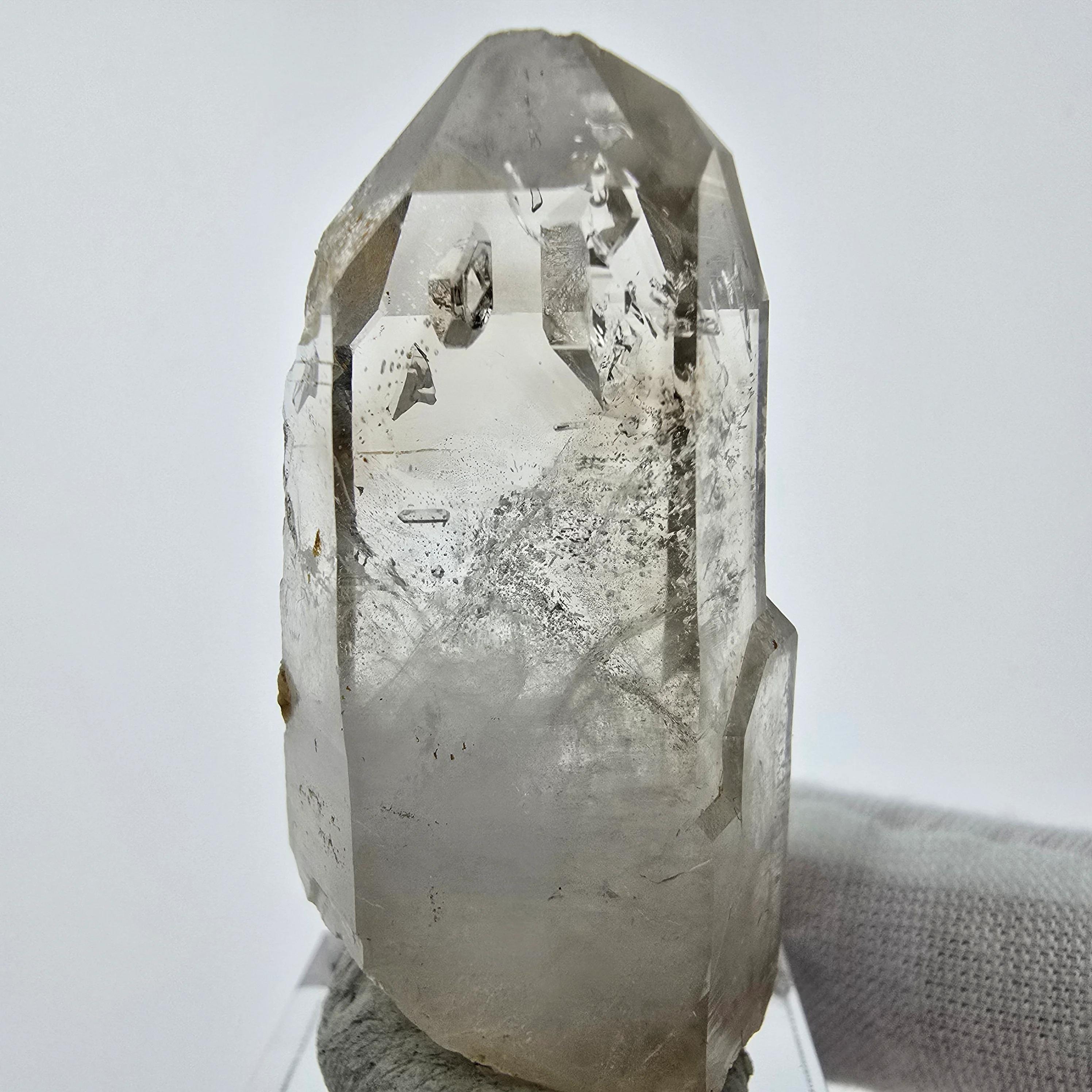 Enhydro Phantom Smoky Quartz Point 1x Bubble Goboboseb, Namibia 47 23 14 mm