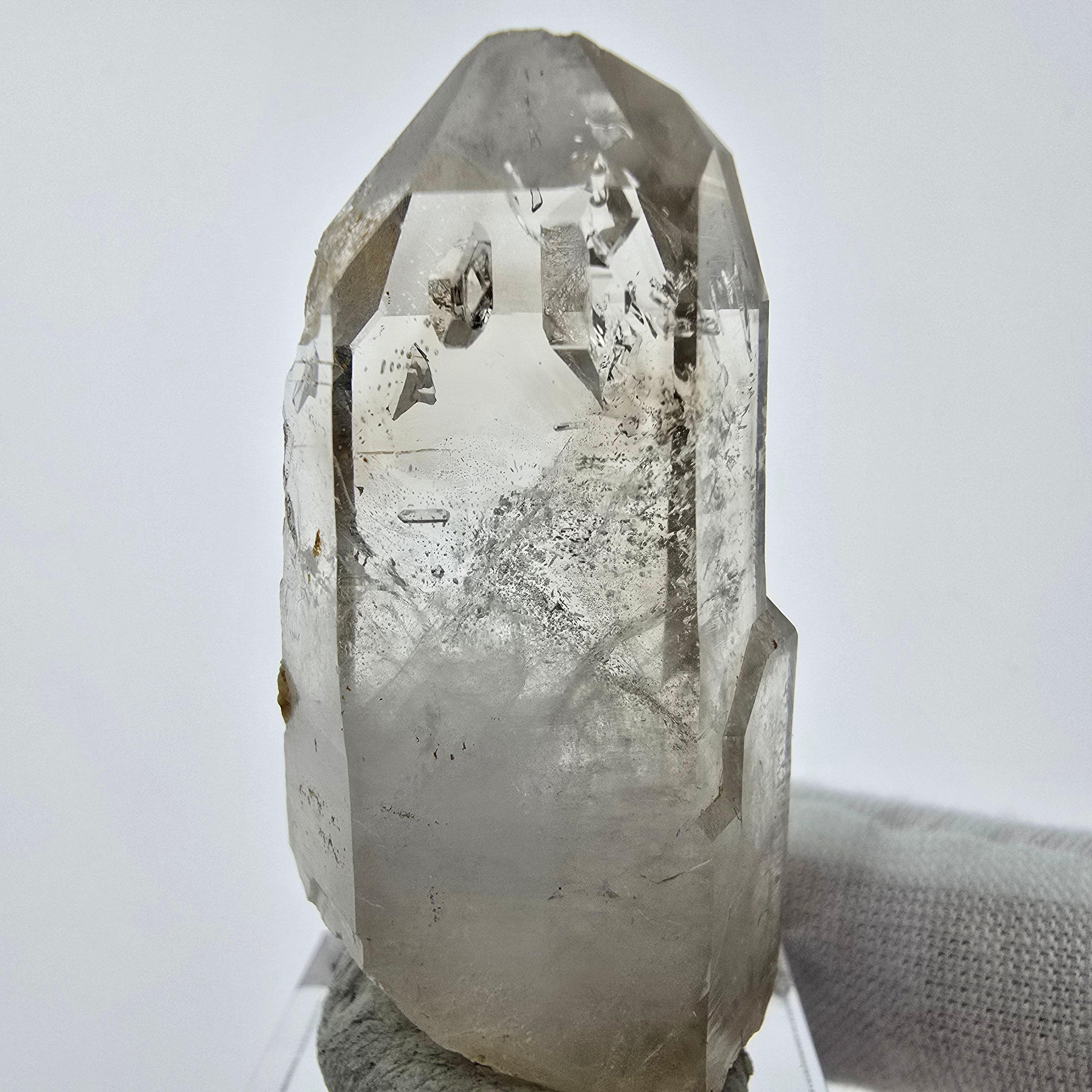 Enhydro Phantom Smoky Quartz Point 1x Bubble Goboboseb, Namibia 47*23*14 mm