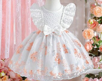 Mooie mesh-jurk voor babymeisjes met vlinderversiering, bloemenborduurwerk en ruches aan de zoom