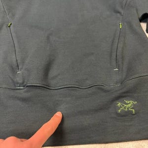 Arc'teryx Women's Outdoor Ninja Hoodie Size M image 14