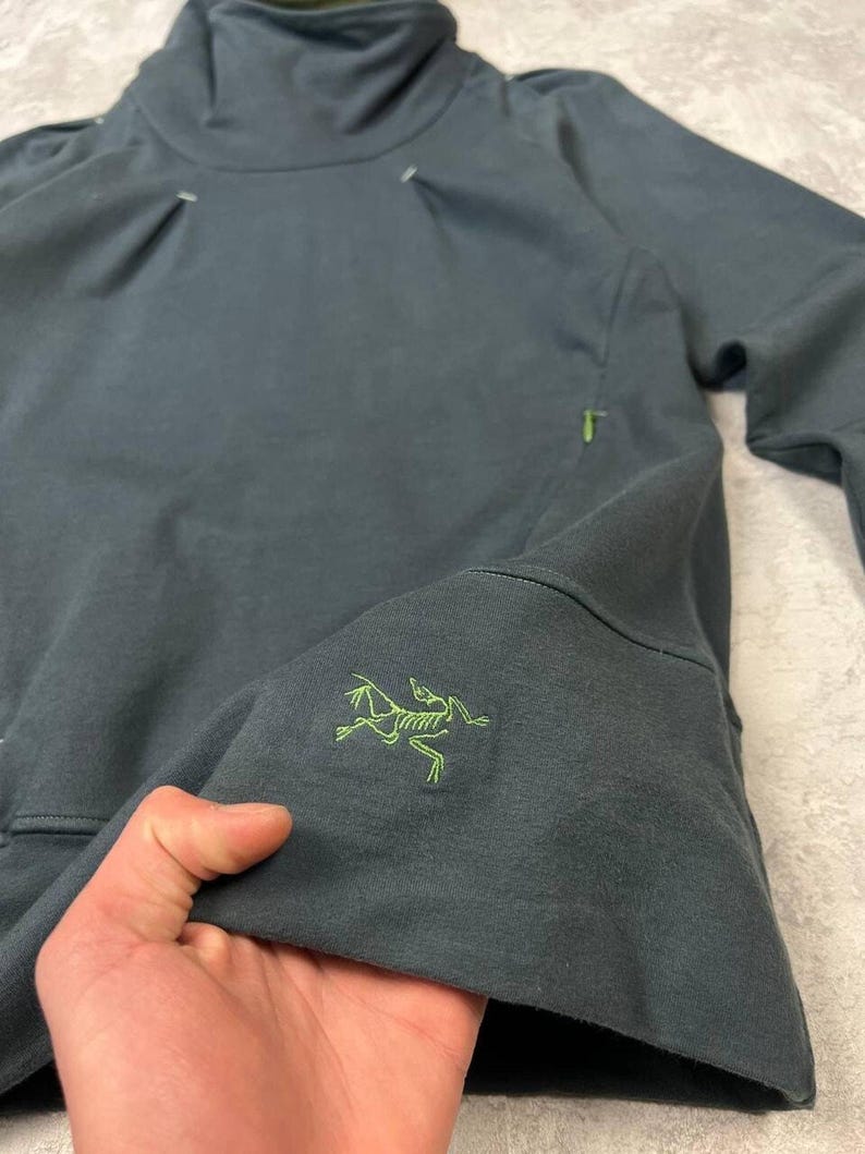 Arc'teryx Women's Outdoor Ninja Hoodie Size M image 7