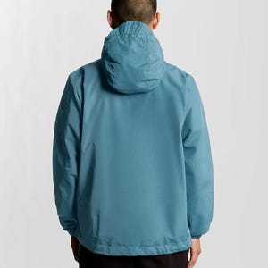 Jaqueta corta-vento azul com capuz e zíper Lyle & Scott com logo de águia, tamanho G imagem 4