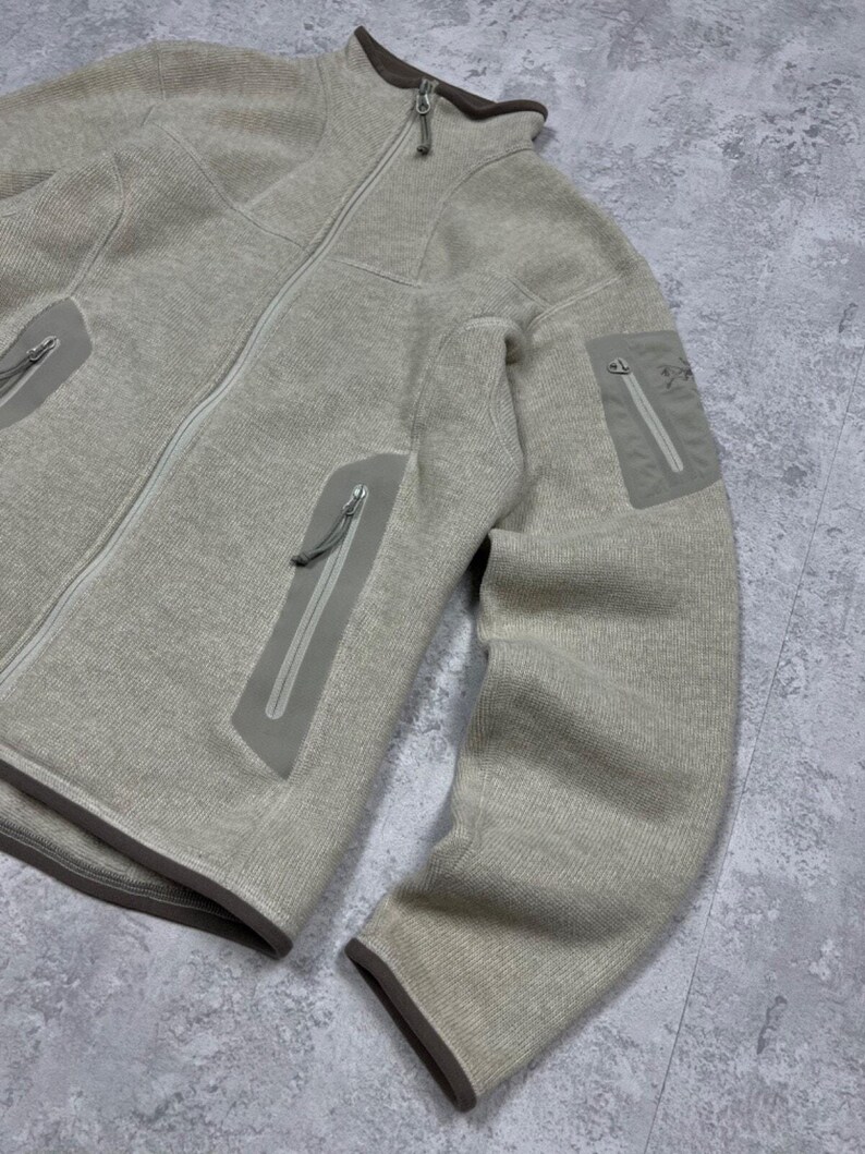 Arcteryx dames fleecevest met rits en Polartec-print, maat M afbeelding 4