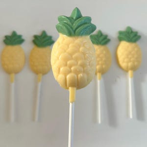 Pineapple Chocolate Lollipops, Pineapple Chocolates, Pineapple Gifts, Pineapple Themed Party Favors, Pineapple Dessert Table Treats