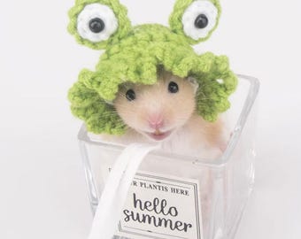 Miniatuur gehaakt hamsterkostuum – Kledingaccessoire pop en beeldje