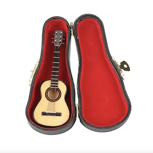 Musikalische Puppenhaus Gitarre Miniatur mit Koffer und Ständer kleine Musikinstrumente für Mini-Dekoration Geschenk für Musikliebhaber