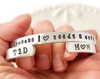 T1D awareness cuff bracelet. Type 1 Diabetes Someone I love needs a cure - T1D MOM - Heart - Support Group