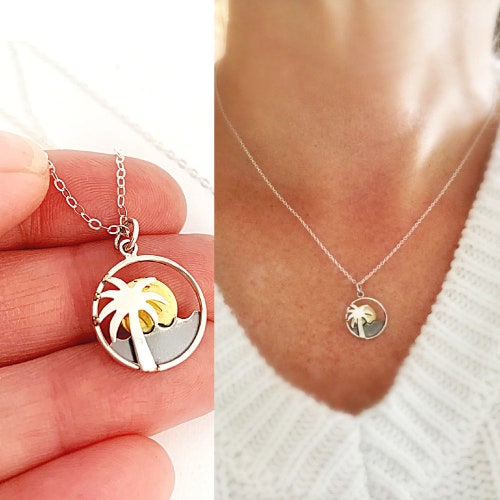 Sun Waves Full Moon Necklace Wave 