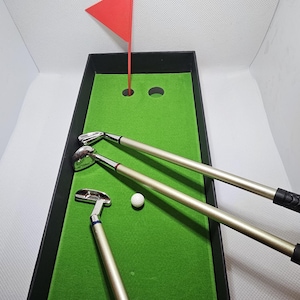 Golf gift game - desktop golf game - golf lovers gift - fathers day and birthday gift for golf lover - table golf - gift for dad - Easter