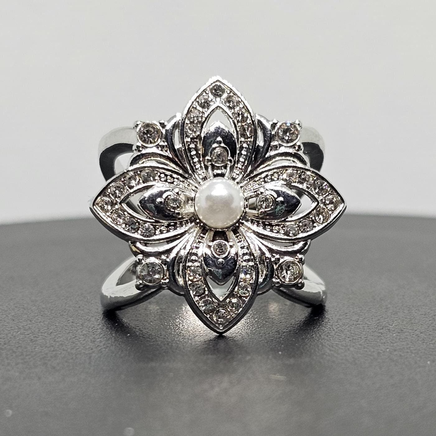 ヴィンテージスカーフクリップ ＆ ヴィンテージブローチ ヴィンテージスカーフクリップ - Etsy 日本