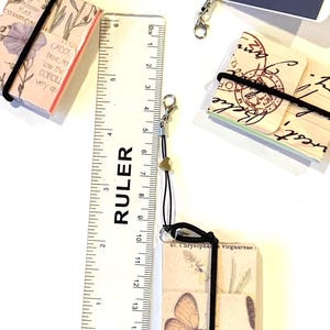 Mini Annotation Sticky Note Keychain: Vintage theme ClipOn with Heart Charm