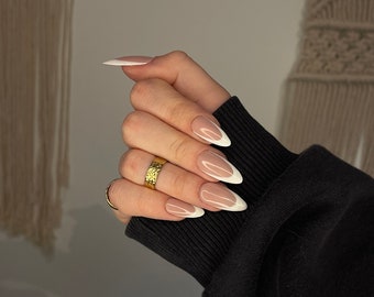 Press on nails White French