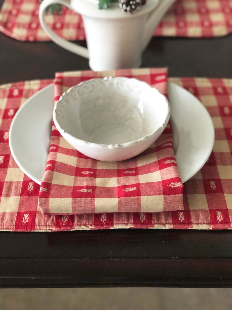 CHRISTMAS Placemats Oval Table Linen Set of 4 Placemats Etsy UK