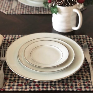 CHRISTMAS Placemats Octagon Checks| Set of 4|Small Raspberries|Cream and Blue Checks|Placemats Decor| Christmas Table Decor|Farmhouse Decor|