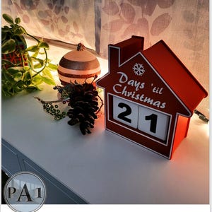 Rustikaler Weihnachtshaus-Adventskalender - Countdown für Weihnachten mit Stil!