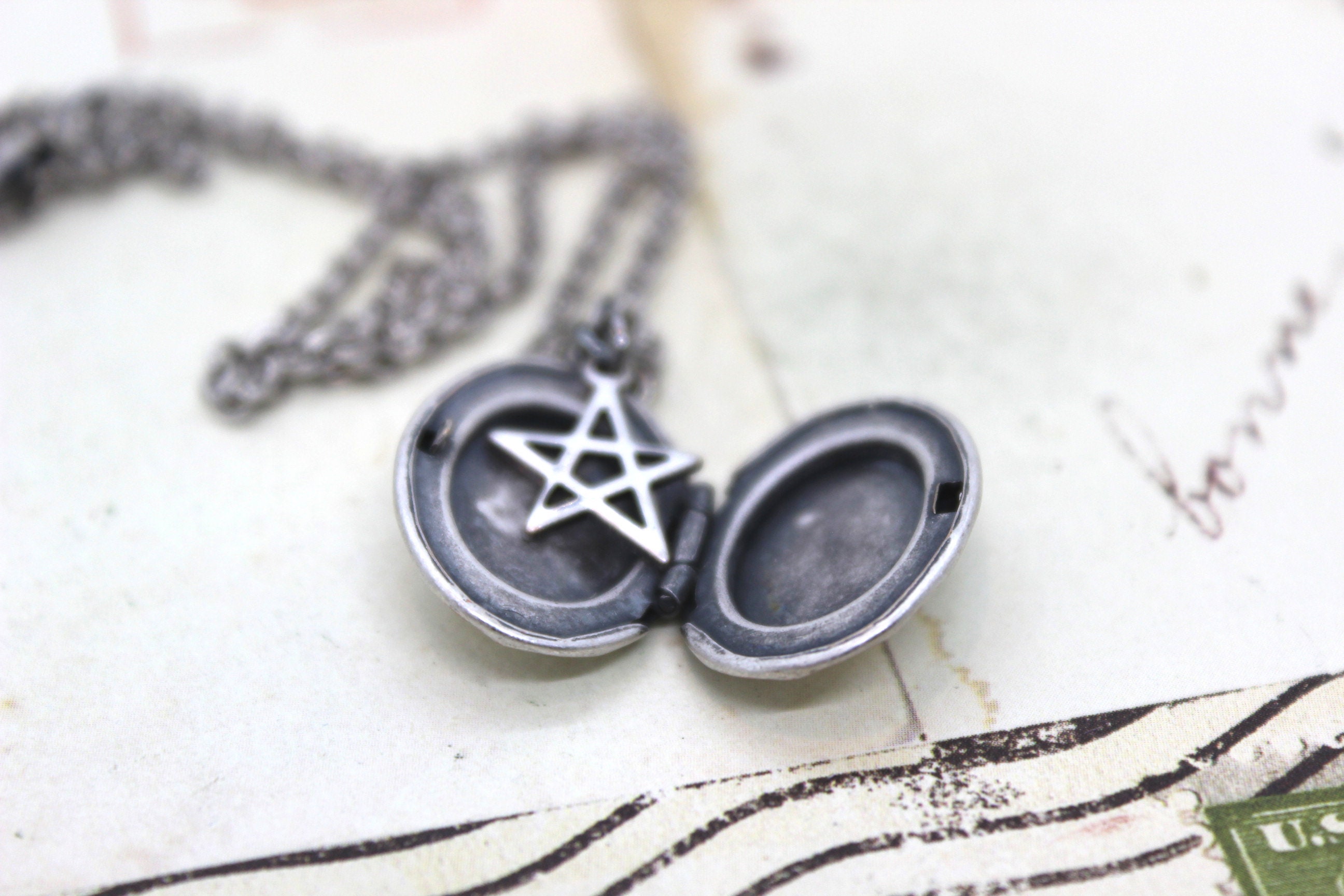 Star. Locket Necklace. Silver Ox Jewelry - Etsy